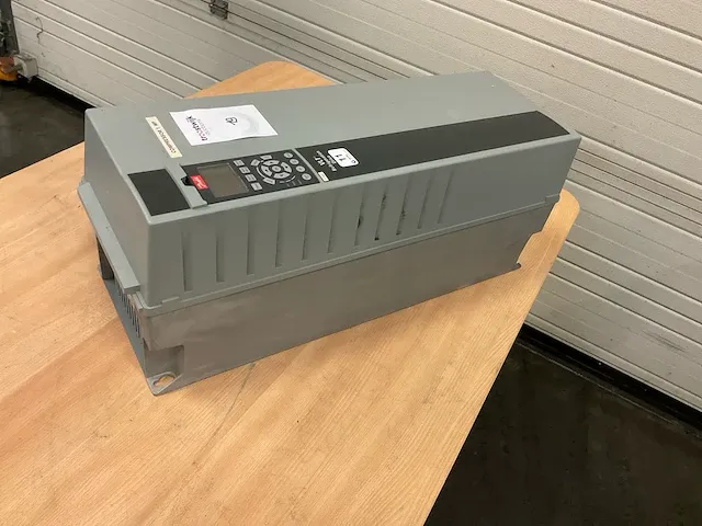 Danfoss fc-103p22kt frequentieregelaar - afbeelding 1 van  6