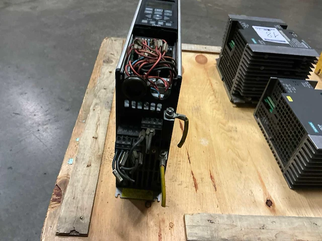 Danfoss frequentieregelaar (8x) - afbeelding 5 van  7