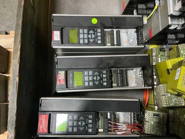 Danfoss frequentieregelaar (8x) - afbeelding 6 van  7