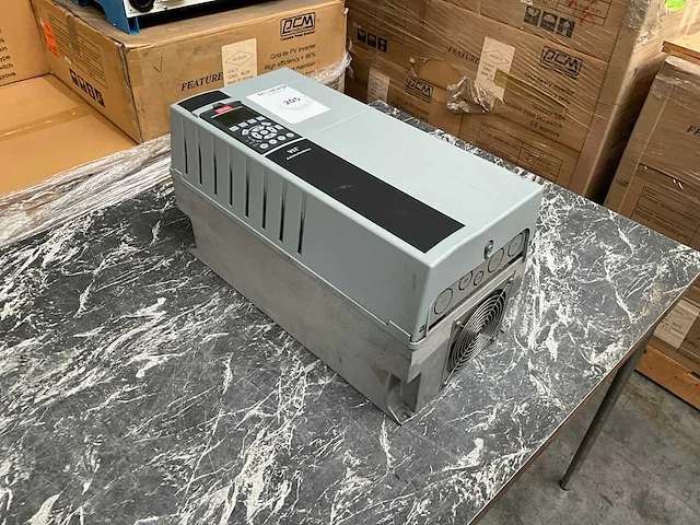Danfoss vlt fc302 frequentieregelaar - afbeelding 3 van  6