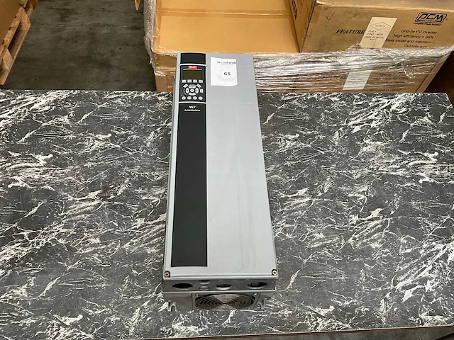 Danfoss vlt fc302 frequentieregelaar - afbeelding 2 van  6