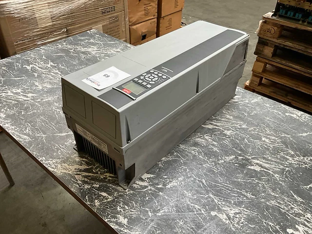 Danfoss vlt fc302 frequentieregelaar - afbeelding 4 van  6