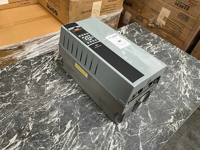 Danfoss vlt fc302 frequentieregelaar - afbeelding 3 van  6