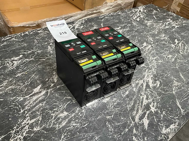 Danfoss vlt2800 frequentieregelaar (3x) - afbeelding 3 van  6