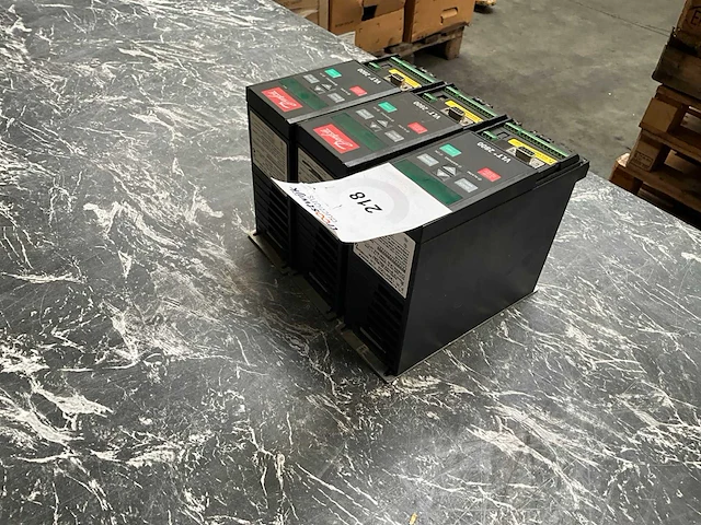 Danfoss vlt2800 frequentieregelaar (3x) - afbeelding 4 van  6