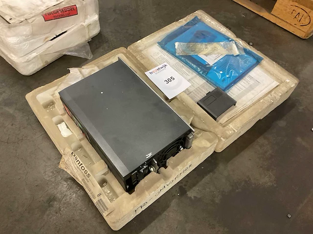 Danfoss vlt2822pt frequentieregelaar - afbeelding 1 van  3