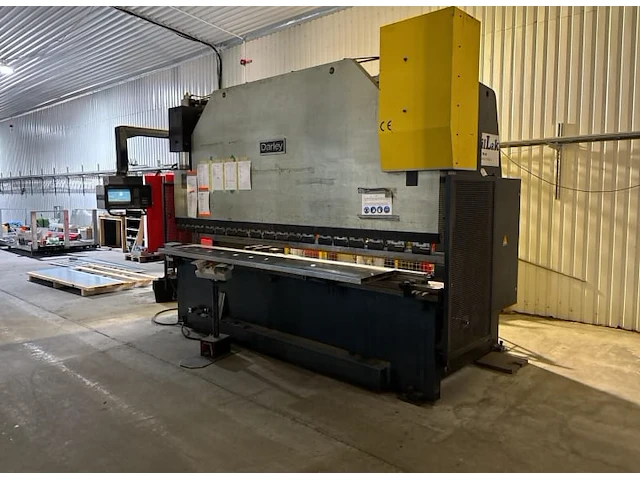 Darley ehp 200 cnc kantbank - afbeelding 1 van  9