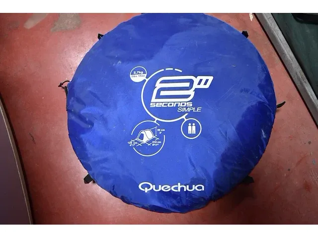 Dartbord, 9 reddingsvesten, tent quechua, veldbed, speelmat kinderen - afbeelding 7 van  8
