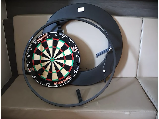 Darts bord - afbeelding 1 van  5