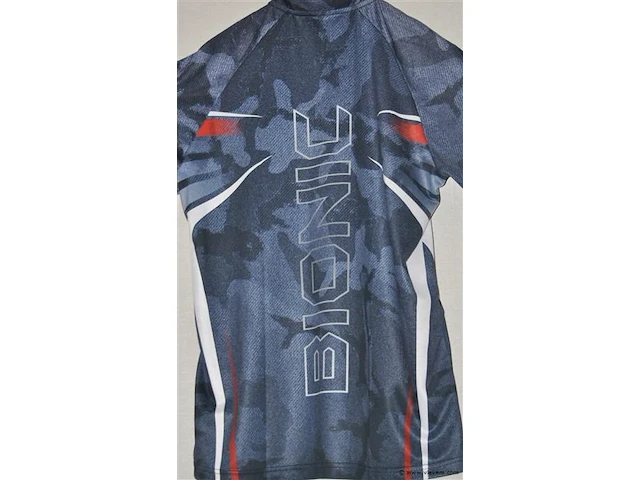 Darts shirt + een set flights, berry van peer - afbeelding 3 van  4