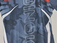 Darts shirt + een set flights, berry van peer - afbeelding 3 van  4