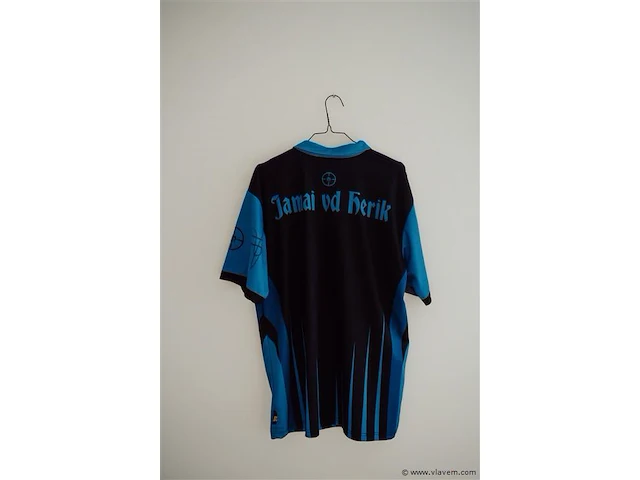 Darts shirt. jamai van den herik - afbeelding 1 van  3