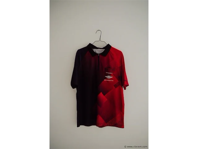 Darts shirt. shana van nieuwenhoven - afbeelding 1 van  3