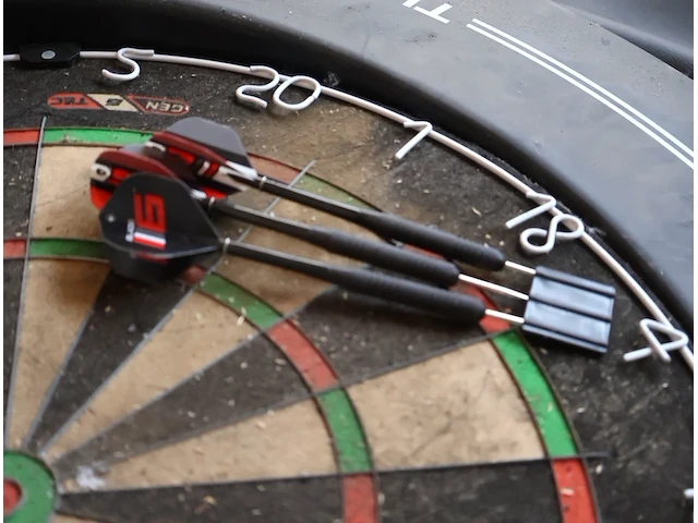 Darts winmau - afbeelding 2 van  3