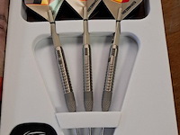 Dartset nieuw nooit gebruikt dimitri van den bergh - afbeelding 3 van  4