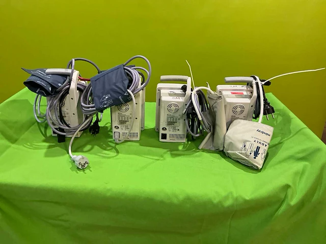 Datascope mindray duo non-invasieve elektronische bloeddrukmeter - afbeelding 5 van  8