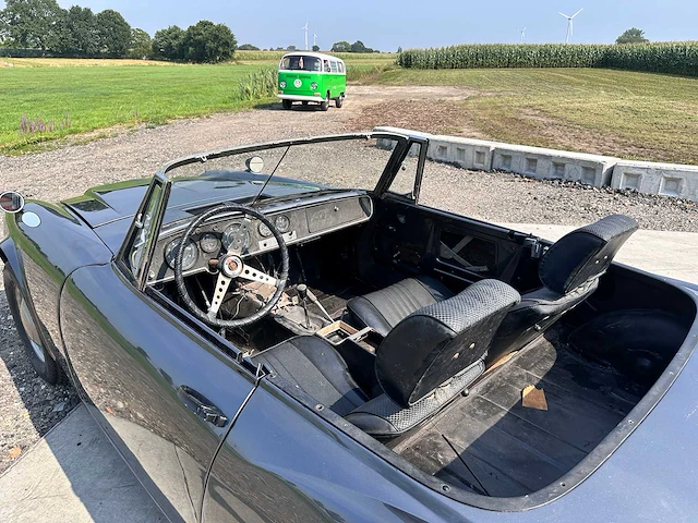 Datsun fairlady roadster 1967 oldtimer - afbeelding 13 van  26