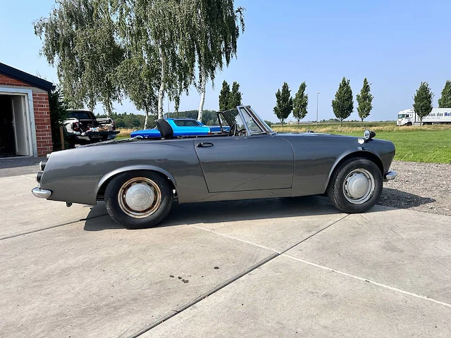 Datsun fairlady roadster 1967 oldtimer - afbeelding 17 van  26