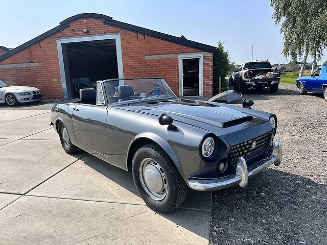 Datsun fairlady roadster 1967 oldtimer - afbeelding 1 van  26