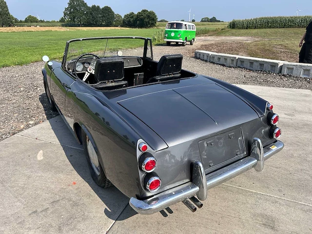 Datsun fairlady roadster 1967 oldtimer - afbeelding 5 van  26