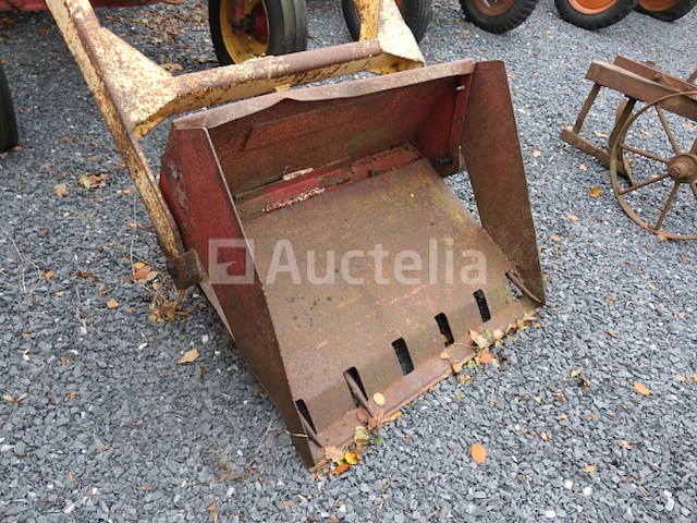 David brown 950 landbouwtractor met voorlader (vin: 950a401320) - afbeelding 1 van  15