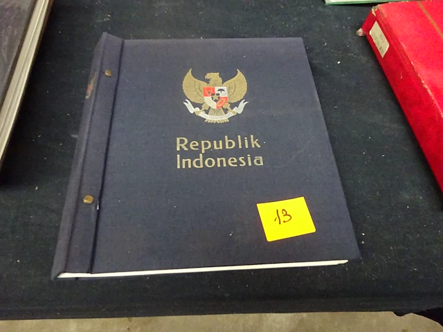 Davo album indonesië 1949 tot 1981 postfris en gestempeld - afbeelding 1 van  4