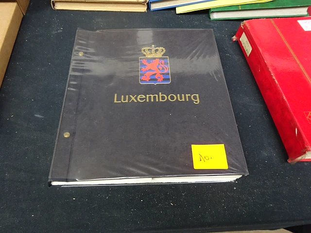 Davo album luxemburg 1852 tot 1988, vanaf 1960 meestal postfris - afbeelding 1 van  5