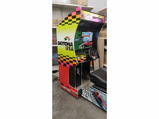Daytona usa speelautomaat 150 games - afbeelding 15 van  17