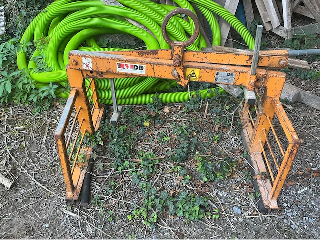 Db boordsteenklem diverse bouwmaterialen - afbeelding 1 van  3