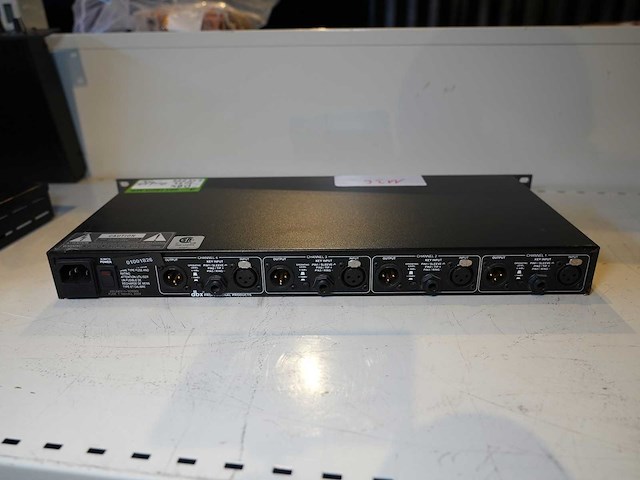 Dbx - 1074 - 1074 quadgate – 4-channel gate / dynamics processor - afbeelding 1 van  1