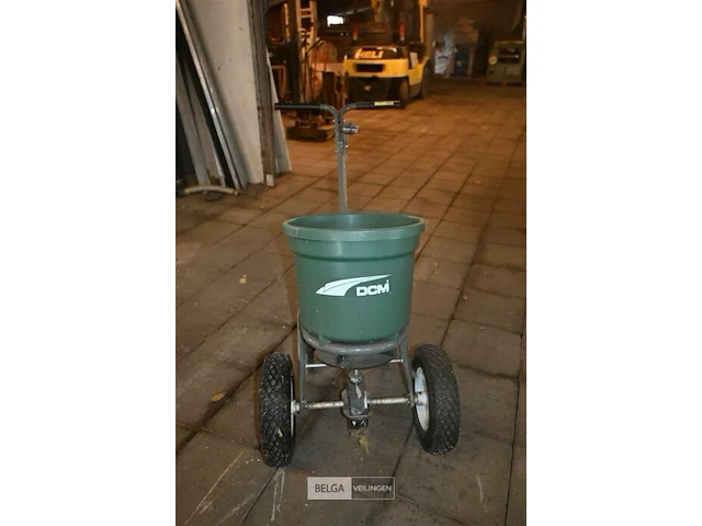Dcm strooiwagen - afbeelding 2 van  6