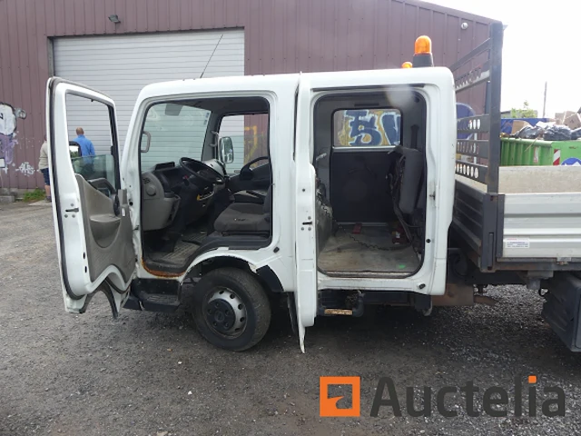 Ddubbele cabine bestelwagen en driezijdige kiepwagen nissan cabstar (2009-215.641 km) - afbeelding 2 van  54