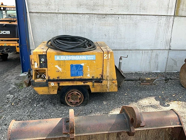 De compressor van de schroeflucht - afbeelding 19 van  21