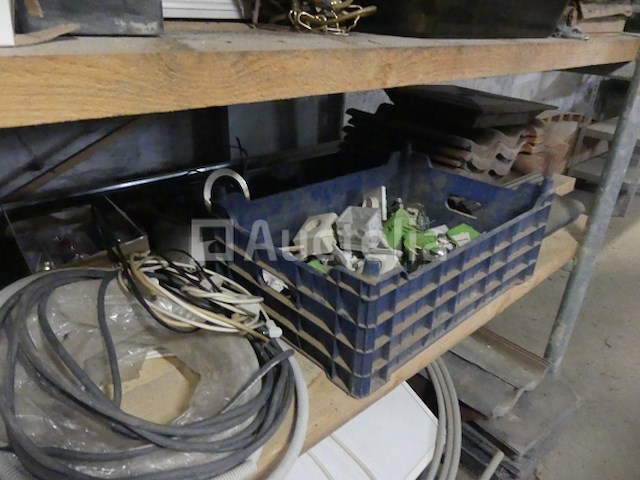 De inhoud van het rek - afbeelding 4 van  20