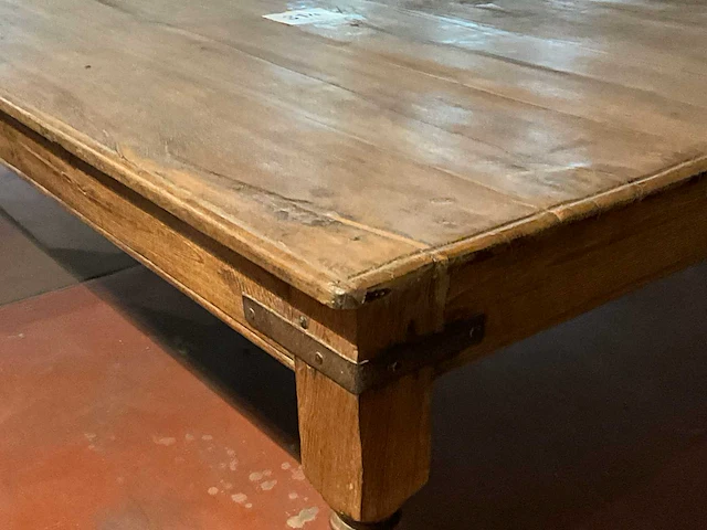 De koloniaal salontafel - afbeelding 2 van  3
