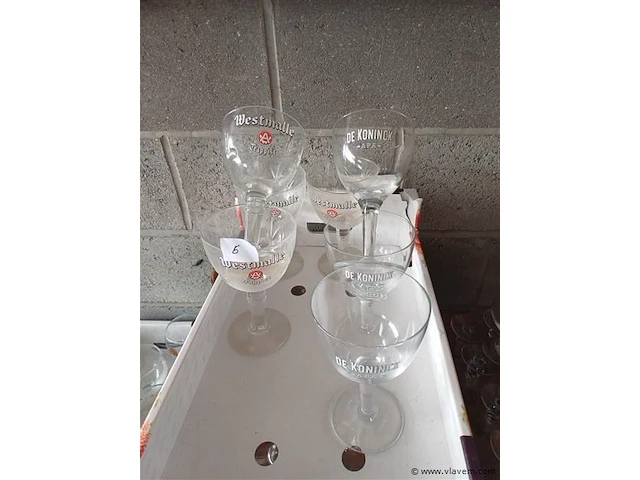 De koninck glazen enz. - afbeelding 1 van  1