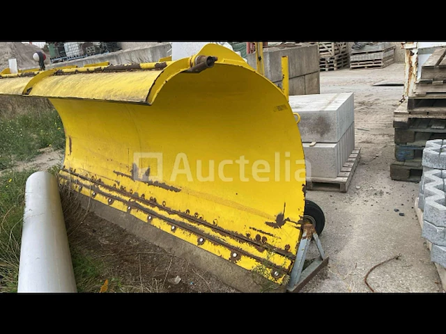 De ploeg van de sneeuw - afbeelding 1 van  4
