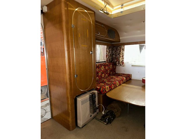 De reu caravan - afbeelding 5 van  26