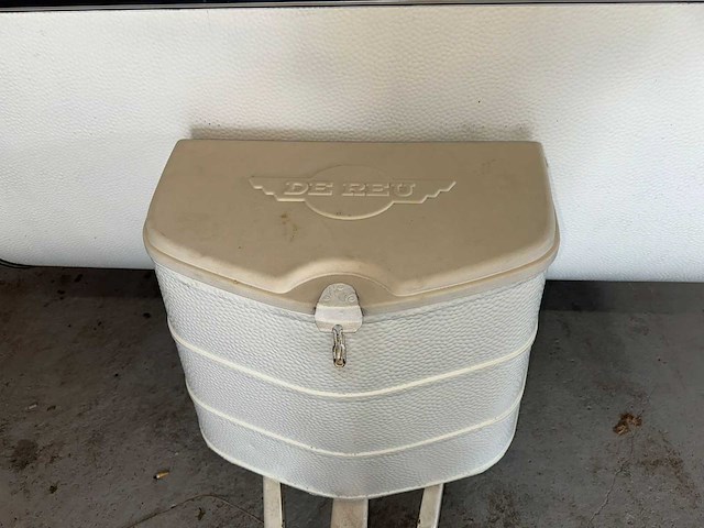 De reu caravan - afbeelding 23 van  26