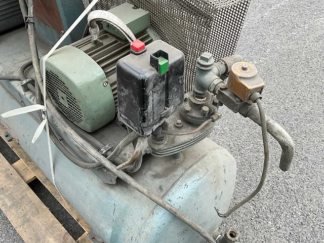 De vilbiss 44643 hogedrukcompressor + drukvat 500 l - afbeelding 5 van  19