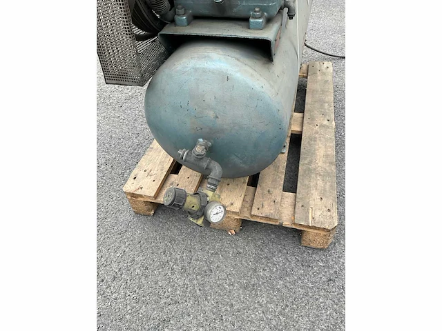 De vilbiss 44643 hogedrukcompressor + drukvat 500 l - afbeelding 18 van  19