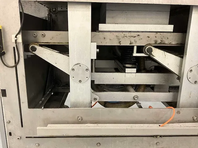 Deca sealingband verpakkingsmachines met uitvoerband 2005 - afbeelding 15 van  48
