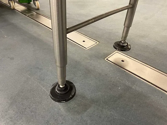 Deca sealingband verpakkingsmachines met uitvoerband 2005 - afbeelding 35 van  48