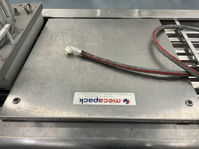 Deca sealingband verpakkingsmachines met uitvoerband 2005 - afbeelding 45 van  48