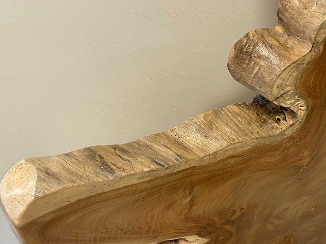 Deco blad in teak op sokkel h135cm x b110cm x d5,5cm - afbeelding 2 van  2