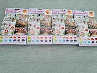Decoratie abrikoosroze pompons - afbeelding 1 van  2