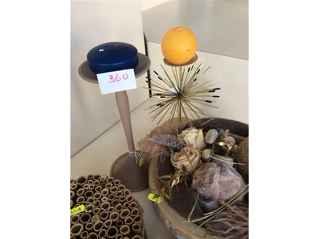 Decoratie divers oa opgevulde schaal - afbeelding 3 van  3