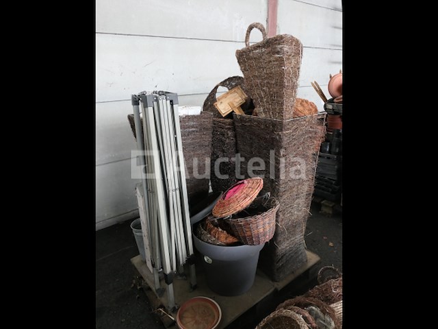 Decoratie, diverse plastic potten - afbeelding 3 van  8