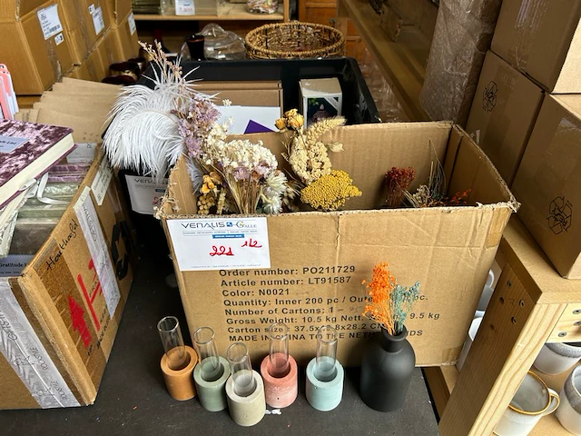Decoratie en droogbloemen - afbeelding 1 van  4