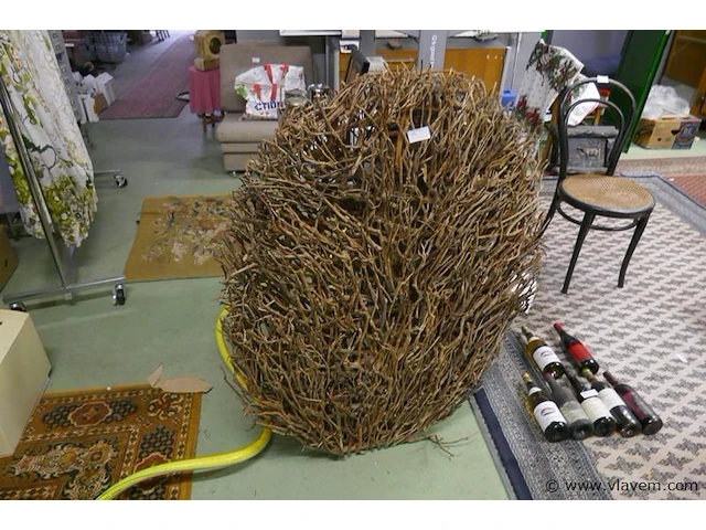 Decoratie met houten takken - afbeelding 1 van  1
